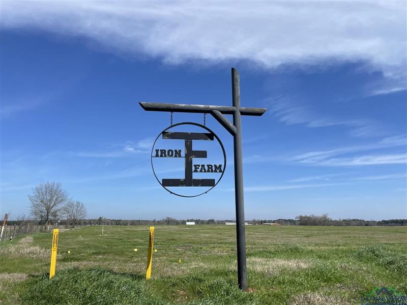 124  Sleep Easy Rd Kilgore TX 75662 KILGORE ISD 442