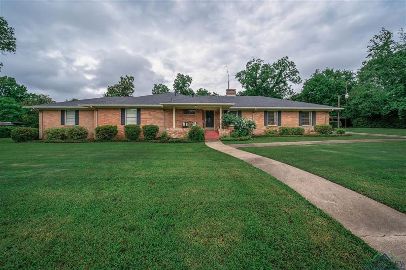 604  Woodcrest Longview TX 75601 LONGVIEW