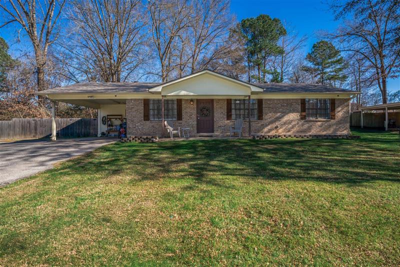 1635  Bentley Road Diana TX 75640 DIANA