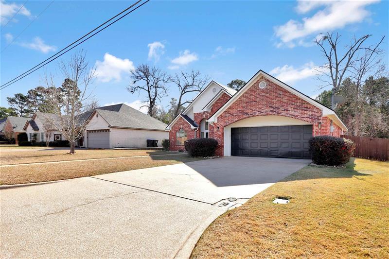 5306  Maisie Ln Longview TX 75604 PINE TREE ISD