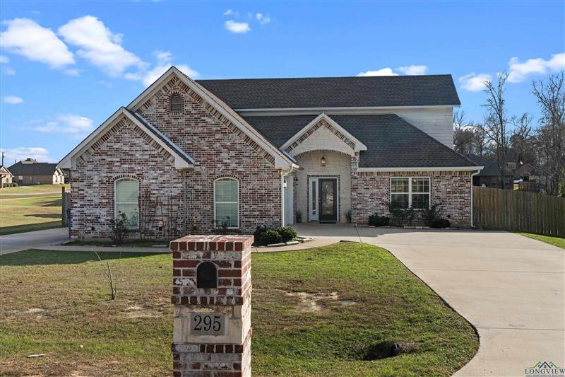 295  Towering Oaks Haven Longview TX 75602 HALLSVILLE