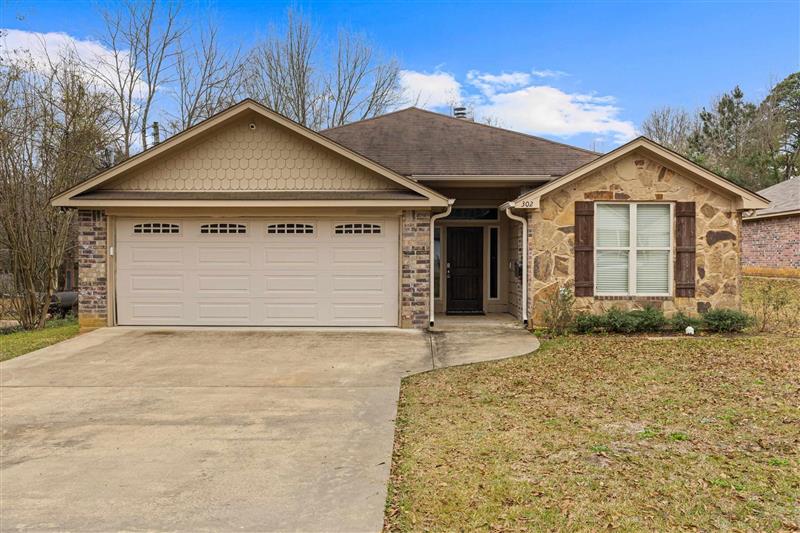 302  Collins Ave. Longview TX 75605 LONGVIEW