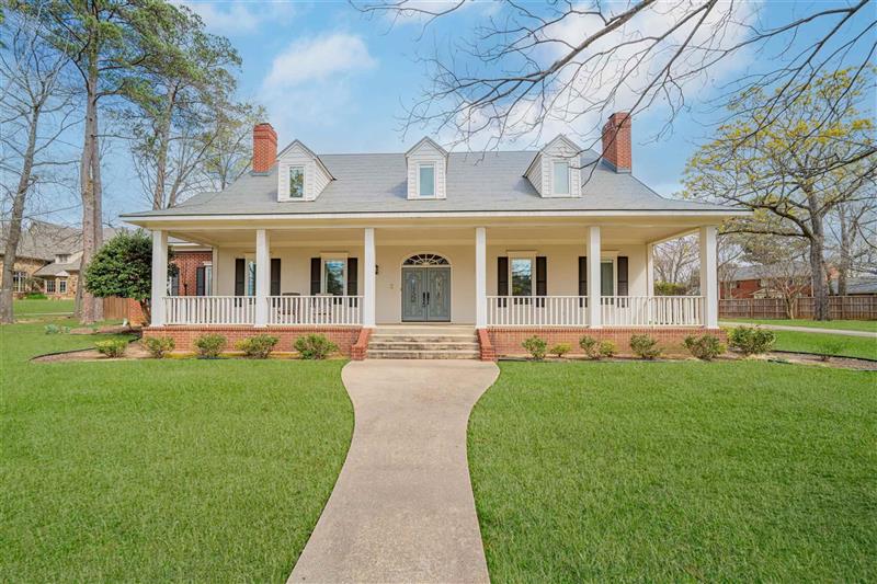 3  Lakeside Longview TX 75604 PINE TREE