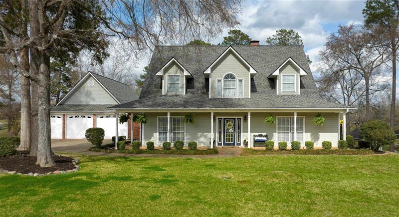 355  Honeysuckle Ln. Longview TX 75605 HALLSVILLE