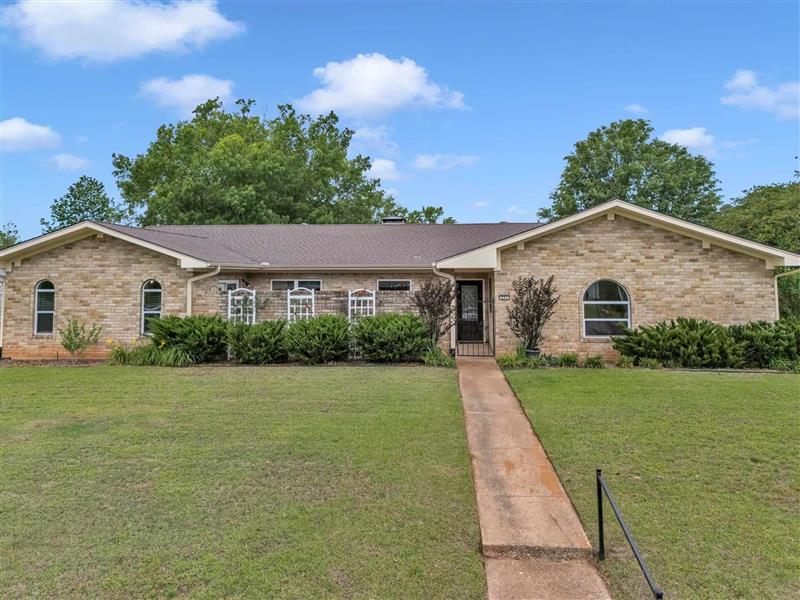 221  Melany Lane Longview TX 75605 LONGVIEW