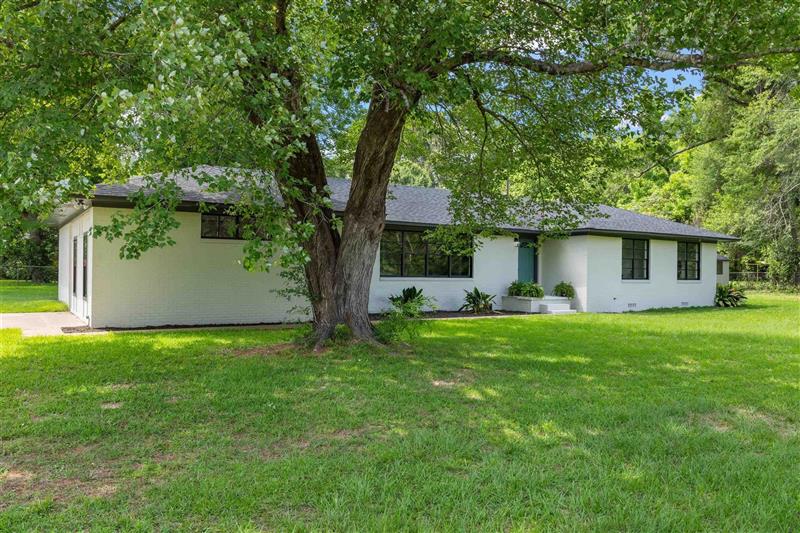 1065  Gardiner Mitchell Parkway Longview TX 75603 LONGVIEW