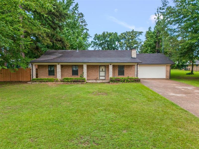 2902  Greenhills Dr Kilgore TX 75662 KILGORE
