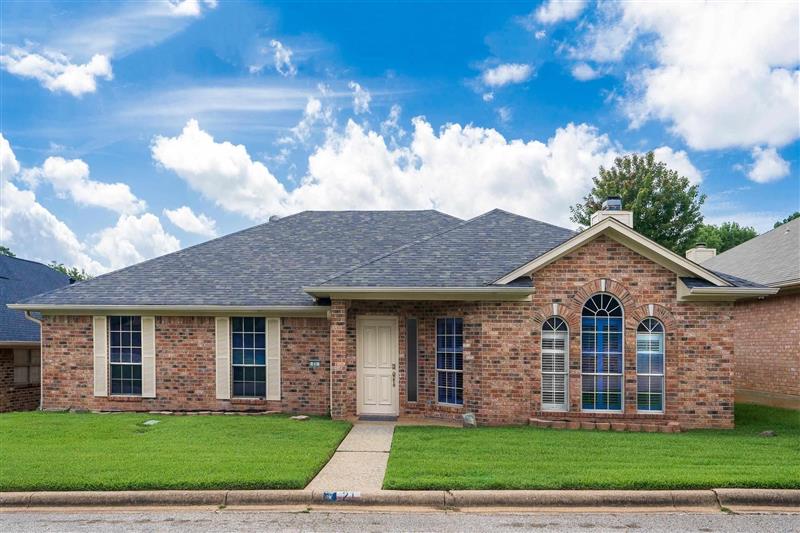 21  Woodland Dr. Longview TX 75605 LONGVIEW