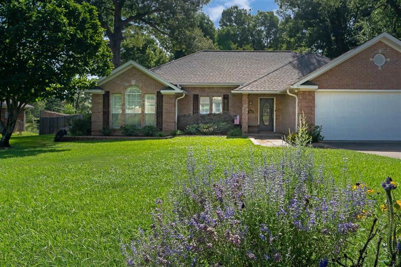 102  Remington Trl. Longview TX 75604 SPRING HILL