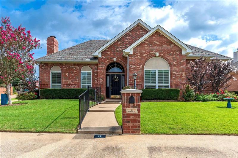 11  Estates Ct. Longview TX 75605 LONGVIEW