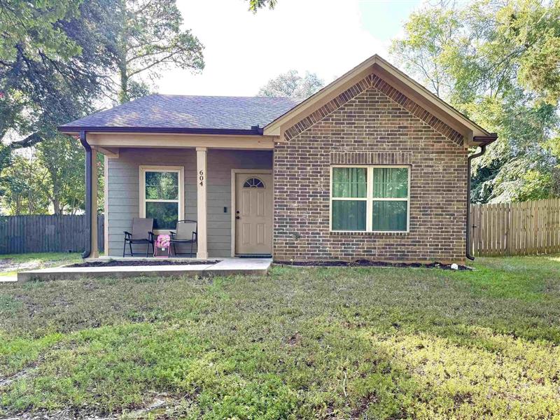 604 N Post Gladewater TX 75647 GLADEWATER