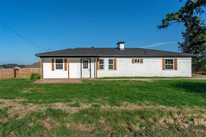 102  Tracy Lynn Longview TX 75604 SPRING HILL