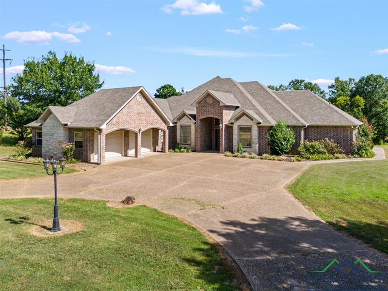 100  Lantana Road Gilmer TX 75644 GILMER ISD 332