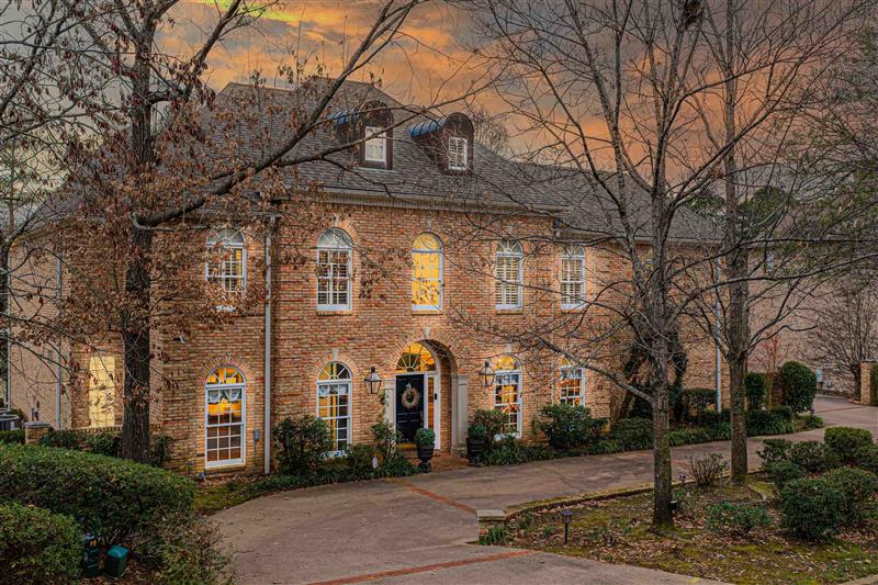 1206  Secluded Ln. Longview TX 75604 PINE TREE ISD