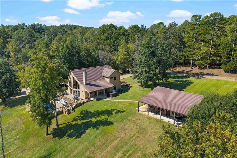 1301 & 1285 S Lake Drive Gladewater TX 75647 GILMER ISD 332