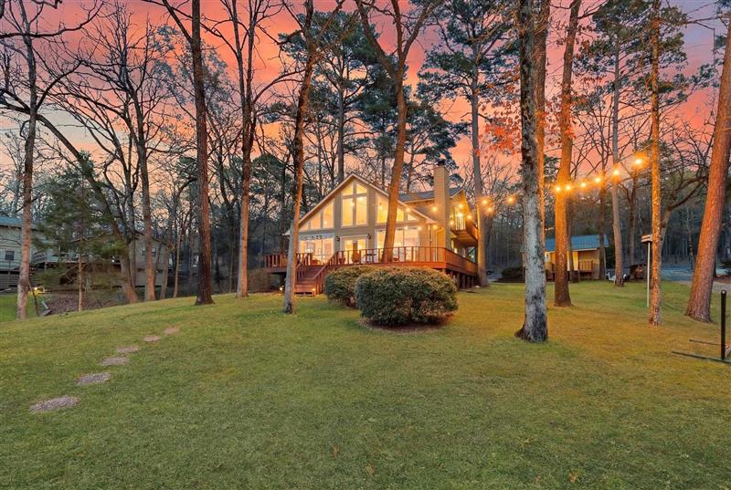 115  Larsen Ln Scroggins TX 75480 MT VERNON ISD