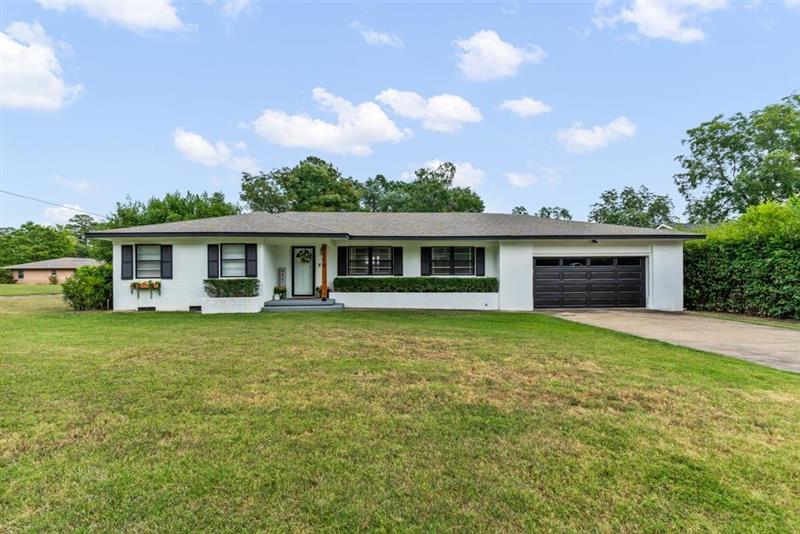 1119  Bledsoe Street Gilmer TX 75644 GILMER ISD 332