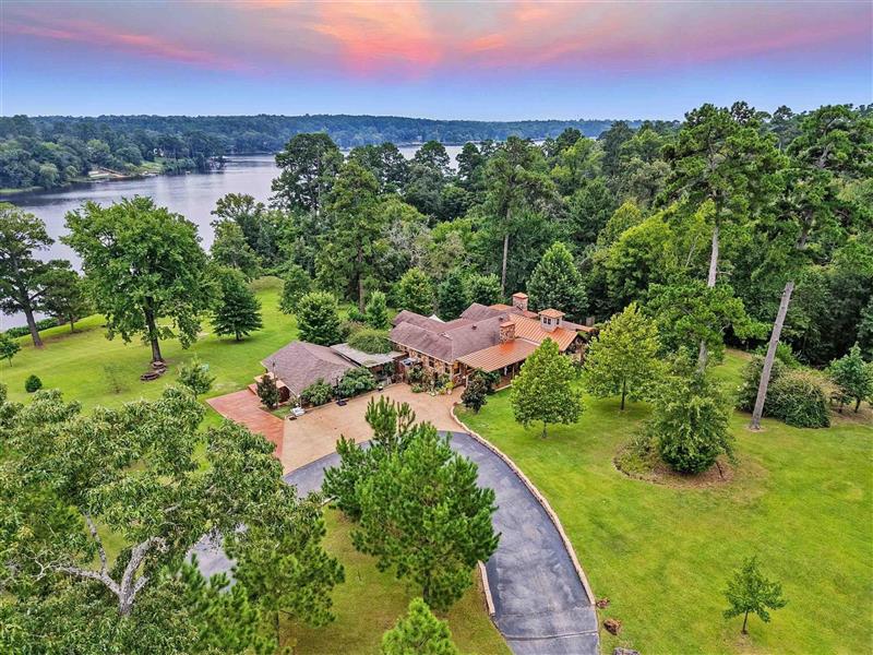 1803  Pine Hills Rd Gladewater TX 75647 LAKE GLADEWATER