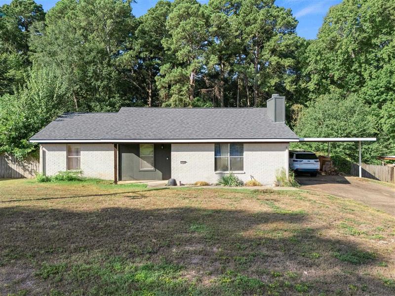 3733  Dowell Dr Longview TX 75604 SPRING HILL